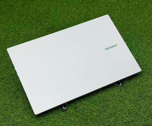 SAMSUNG GALAXY BOOK4 image 5