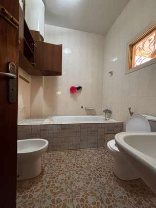 villa image 15