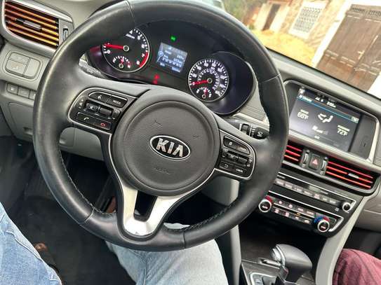 Kia Optima Gris Métallisé Berline 4 portes image 12
