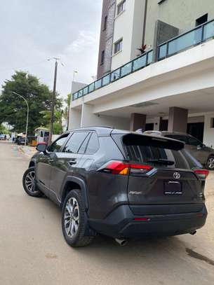 Toyota Rav 4 2019 image 4