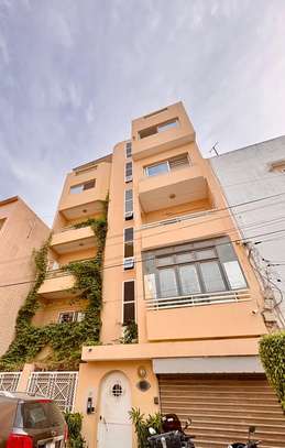 Appartement Meublés Maristes image 6