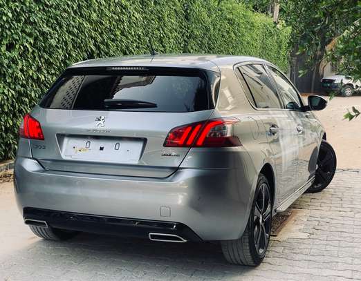 Peugeot 308 2016 GT Line image 2