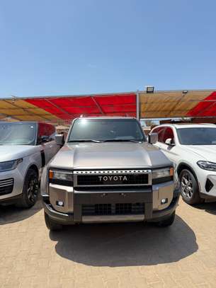 Toyota Prado 2025 image 2