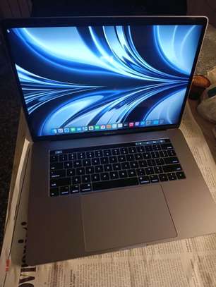 MacBook Pro 15 Pouces 2016 i7 16 Go 512 Go image 4