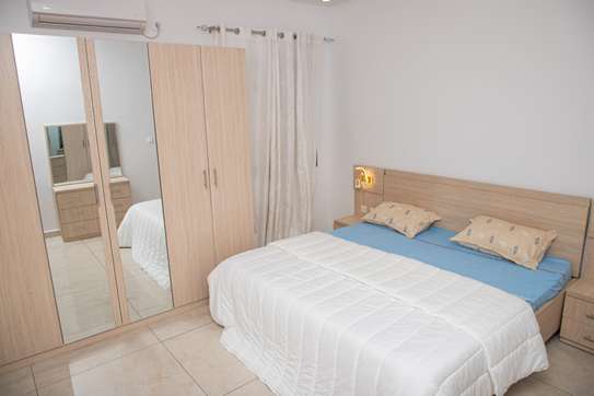 Appartements meublés haut standing à louer aux Maristes image 11