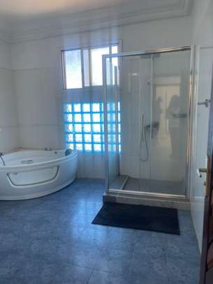 VILLA R+1 A LOUER A YOFF VIRAGE image 11