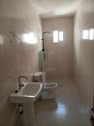 Sacré cœur Bel et grand Appartement à louer image 3
