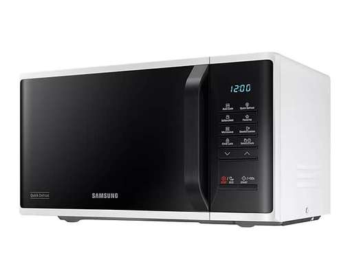 MICRO ONDE 23LITRES SAMSUNG BLANC MS23K3513AW image 6