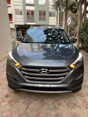 Hyundai Tucson Limited 1.6 image 5