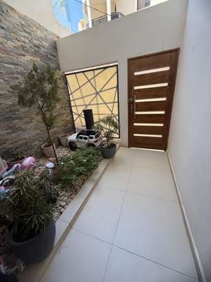Duplex entrée privée à louer Mermoz derrière El Tonn image 8