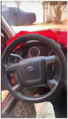 Ford Escape Carré image 3