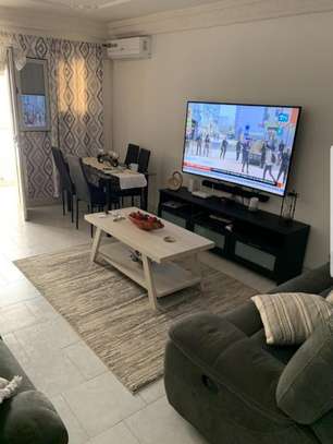 2 chambres 3 sales de bain salon cuisine balcon image 1