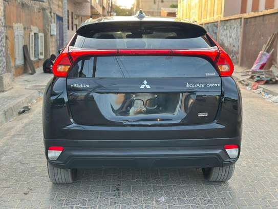 MITSUBISHI ECLIPSE 2019 image 6