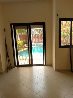 Belle villa à louer aux Almadies image 4