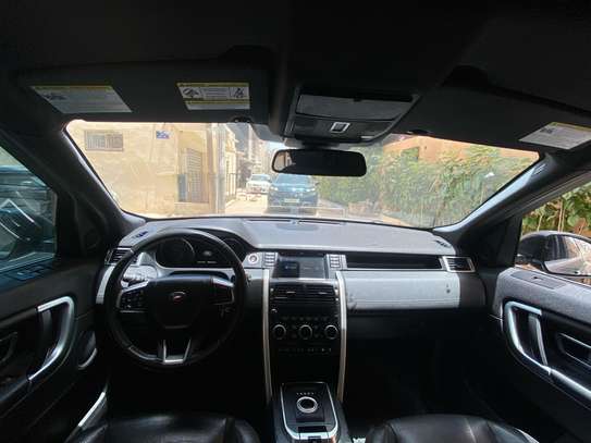 Land rover image 3