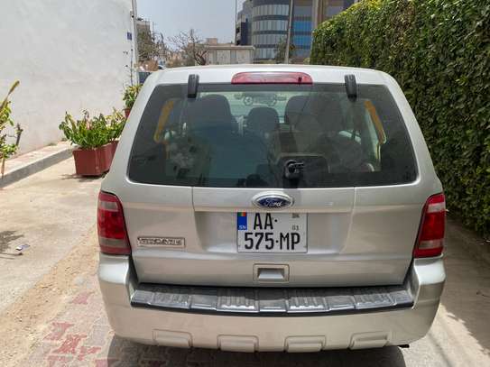 Ford escape image 4