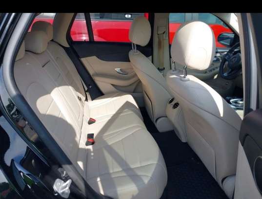 MERCEDES GLC 300. 2017 image 9