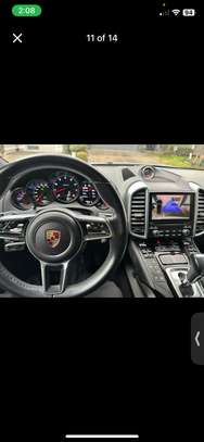 Porsche Cayenne 2017 platinum edition image 9