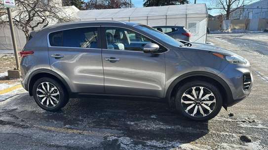 Kia sportage image 3