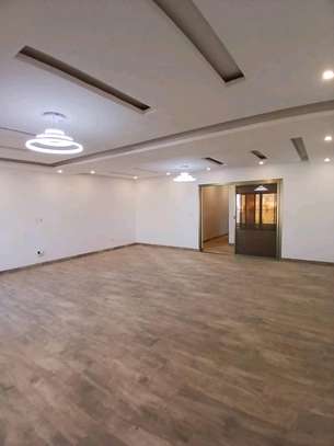 Appartement avec piscine commune et salle de sport image 11