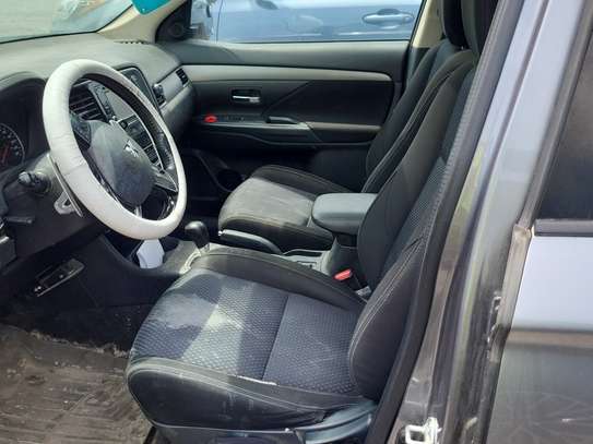 MITSUBISHI OUTLANDER 2016 image 4