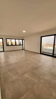 Bel appartement de grand standing sur la VDN image 3