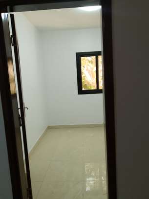 Appartement F3 à  louer à la cite isra image 2