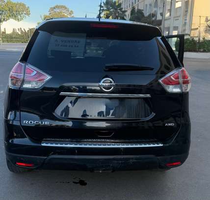 Nissan rogue AWD 7 places image 3