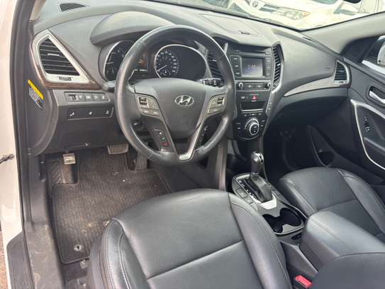 HYUNDAI SANTAFÉ 2017 image 9