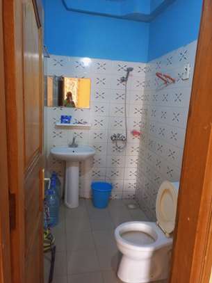 Chambres salle de bain à louer image 6
