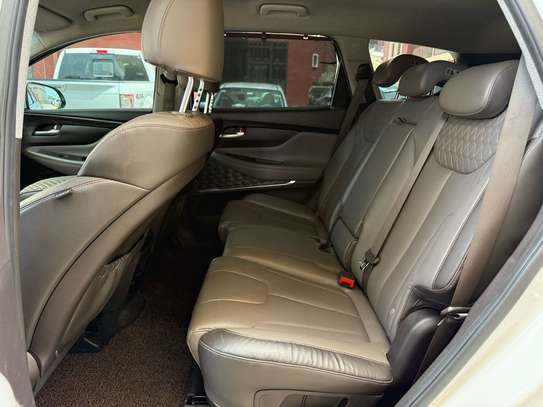 HYUNDAI SANTA FE 2018 image 8