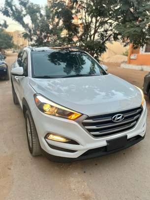 Hyundai tucson 2017 image 3