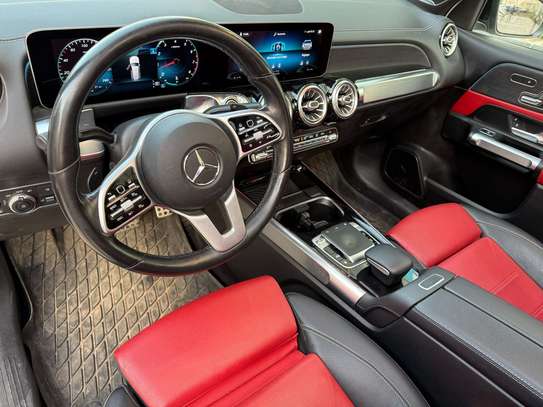 Mercedes GLB 250 2021 image 4