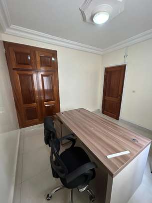 À LOUER DES BUREAUX MEUBLÉS SUR LA VDN image 3
