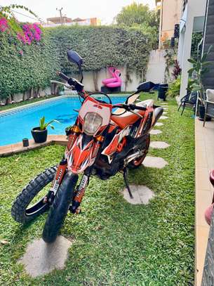 KTM 690 SMC 2013 image 1