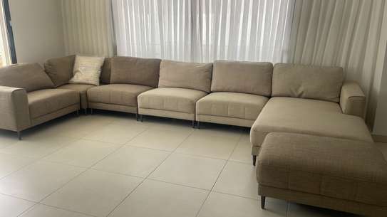 Salon 7 places image 1