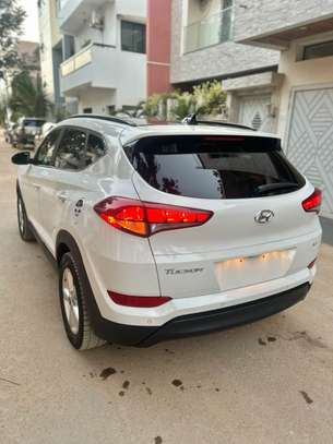 Hyundai tucson 2017 image 5