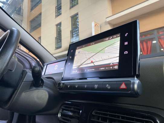Citroën C4 Shine Diesel 2019 image 4
