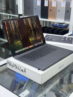MacBook Pro 2023 M3 Pro 16 pouces image 3