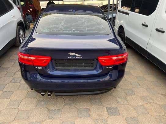 Jaguar XF 2017 Diesel 2.0 image 4