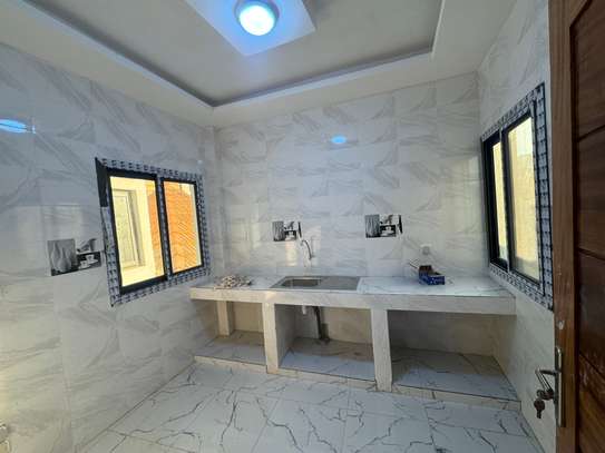 Appartement neuf 3 chambres salon Ouakam/Mamelles image 10