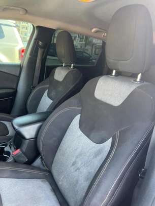 Jeep Cherokee 2018 image 11