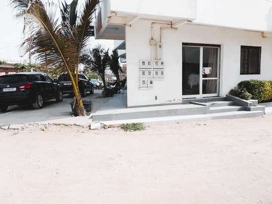 local commercial cité air afrique image 2