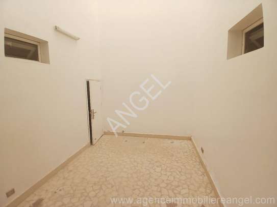 Ref_1761_GL Villa à louer aux almadies R+1 image 6