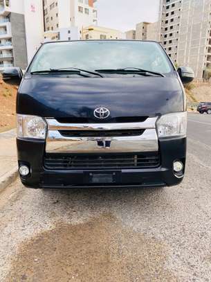 Toyota hiace 2017 image 14