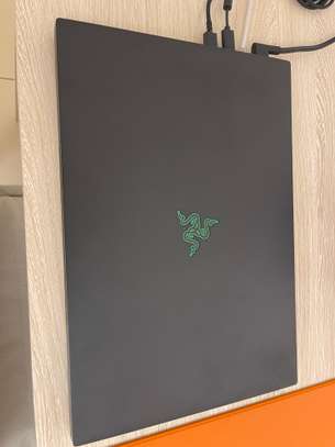 Razer Blade 18 (2024) image 2