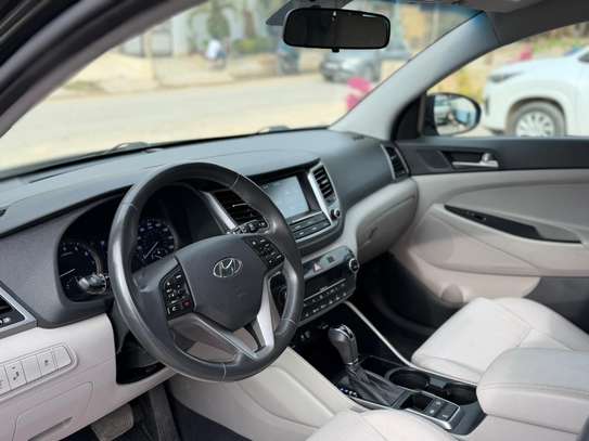 HYUNDAI TUCSON LIMITED 2018 image 7