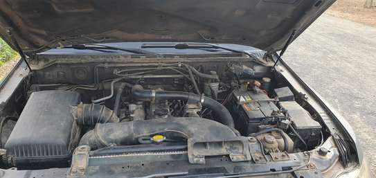 Pajero 4 turbo image 5