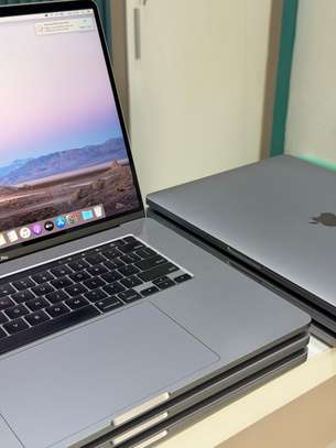 MacBook Pro 16 pouces 2019 image 7
