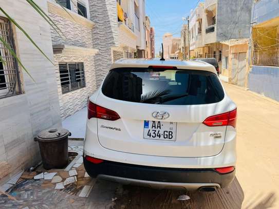 Hyundia santafe image 3